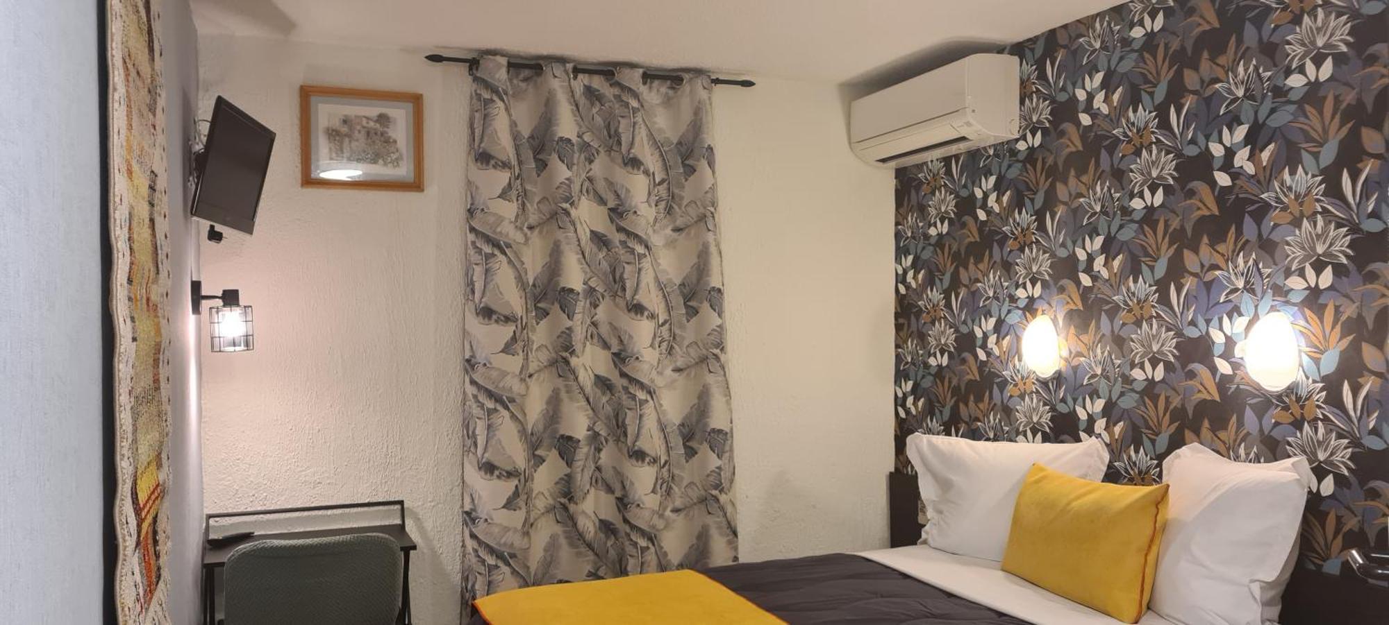 Hotel L'Etoile Aeroport - A61 Carcassonne Bagian luar foto