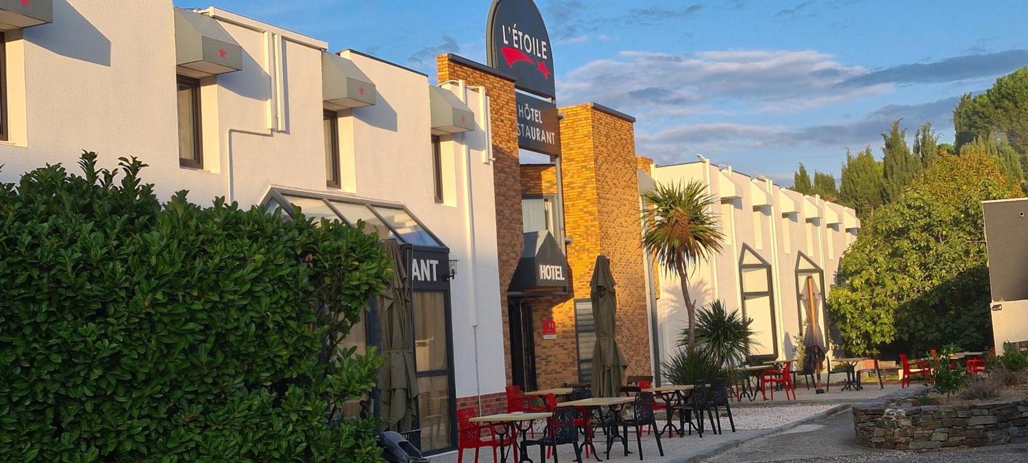 Hotel L'Etoile Aeroport - A61 Carcassonne Bagian luar foto