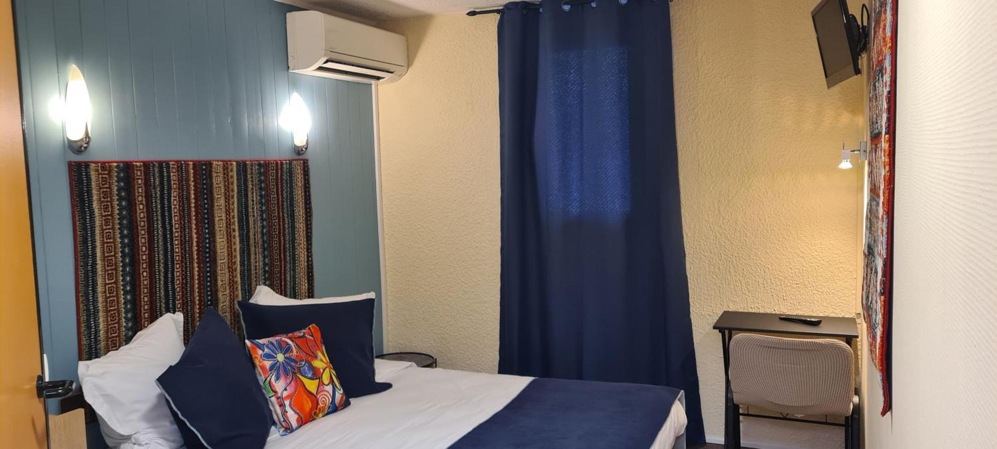 Hotel L'Etoile Aeroport - A61 Carcassonne Bagian luar foto